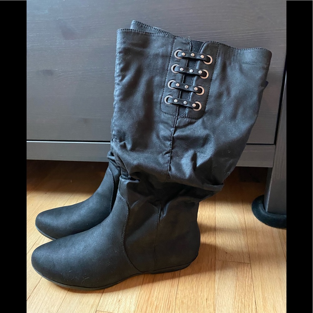 Slouchy boots